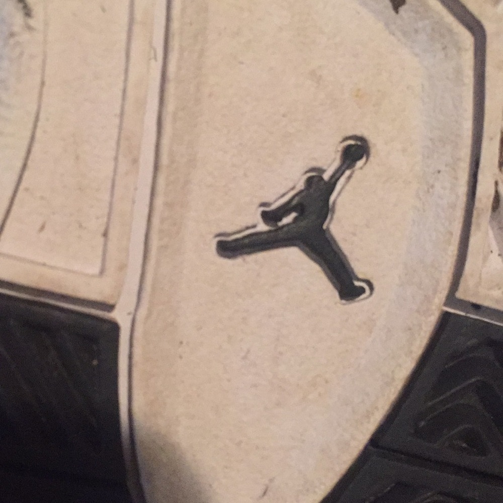 Toddler Jordan 4s - Picture 6 of 6